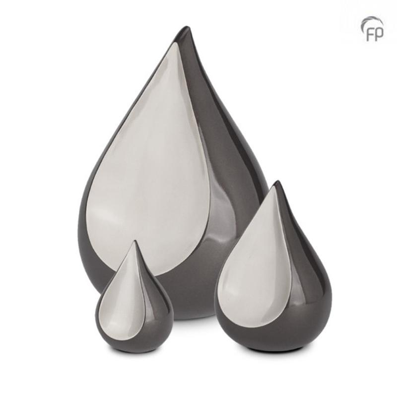 Teardrop Keepsake (Black and Silver) 