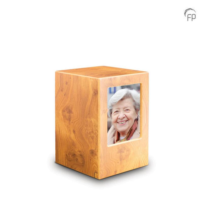 MDF Urn With Photo Insert (Light Wood Effect)